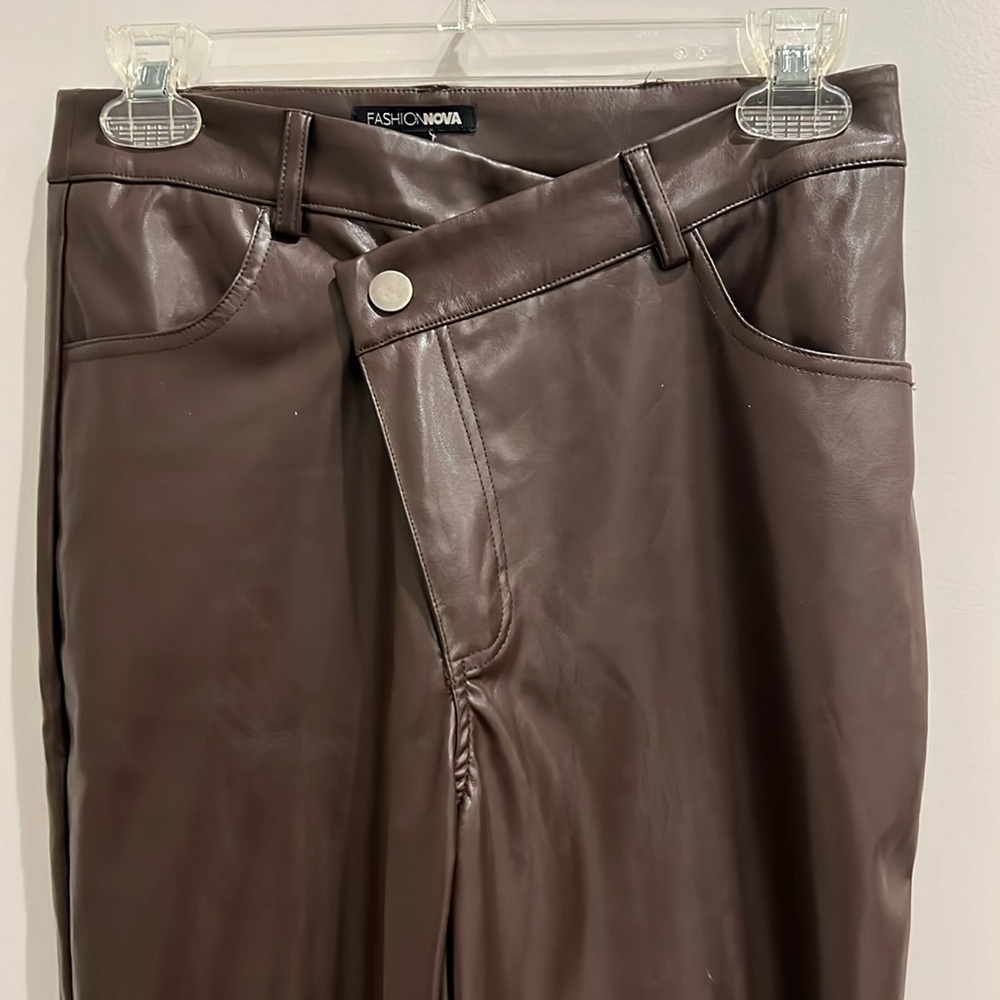 💲IT'S A SALE!!Chocolate Brown Faux Leather Pants💲